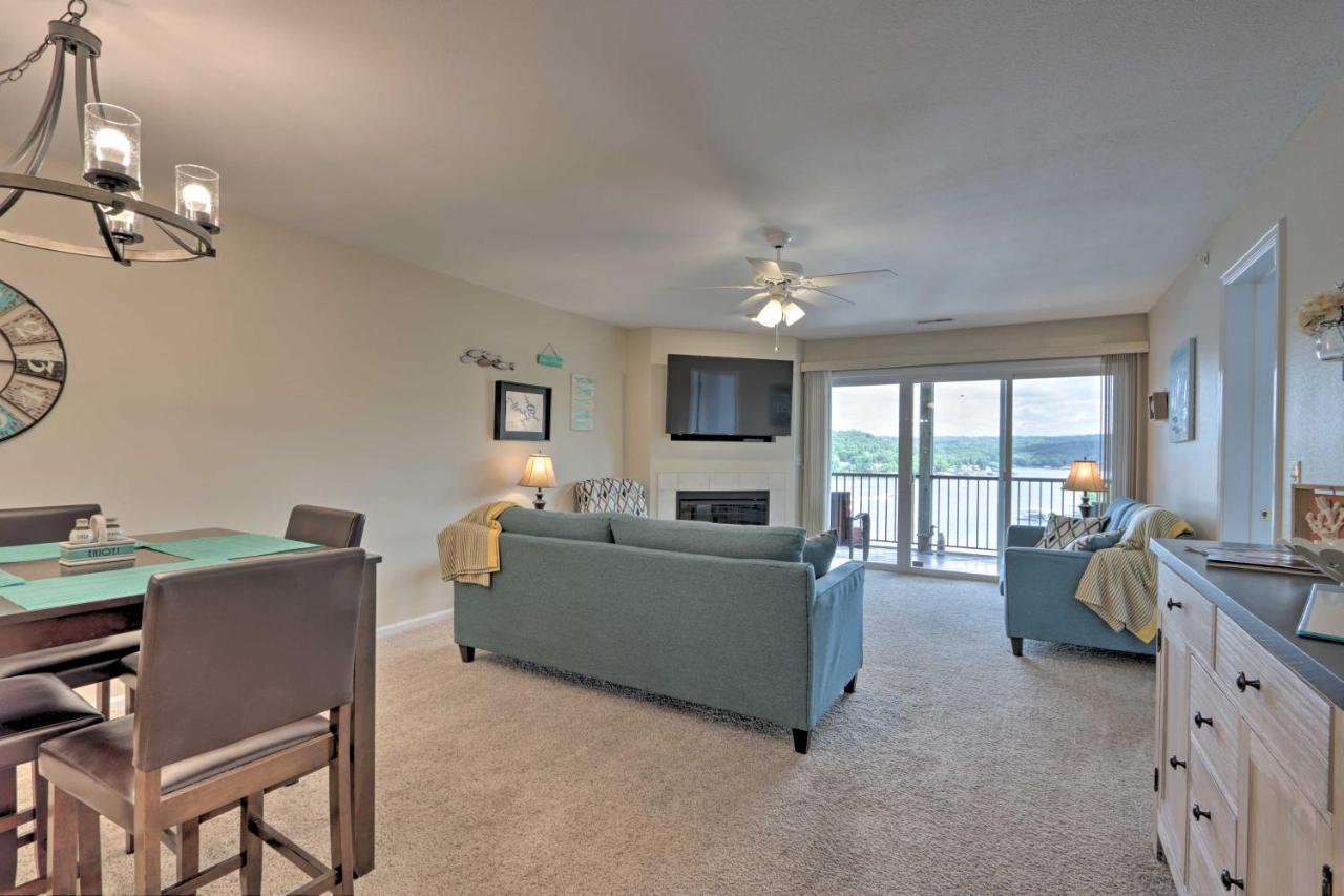 The Lake Escape With Balcony And Pool Access! Camdenton Exterior photo